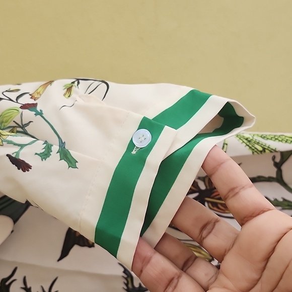 NWOT Green Beaded Blouse - Picture 10 of 12